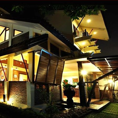 Tetirah Boutique Hotel Салатига Экстерьер фото